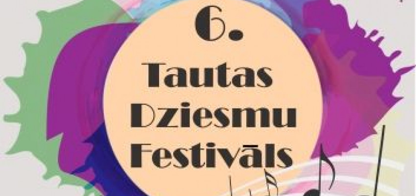 “Praļeski” iepina savus ziedus tautas dziesmu vainagā Līvānos