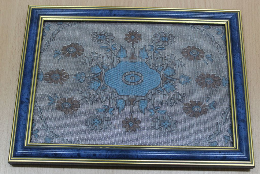 Минские врачи одарили Белорусский дом слуцким поясом