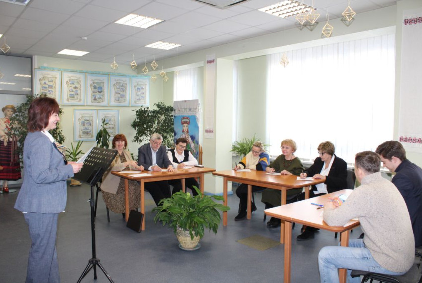 На дыктанце пісалі пра беларускую мову па разважаннях Р. Барадуліна