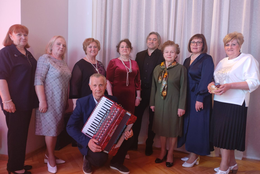 Anamblis “Spadčina” sirsnīgi sveic Latviešu biedrību gaišajos Lieldienu svētkos!