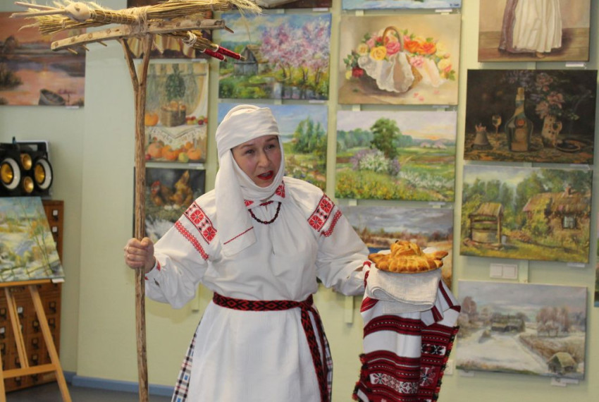Ārvalstu studenti baltkrievu tradīcijās sasauca pavasari