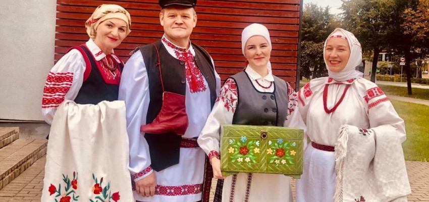 Fotoizstāde izstāstīs par baltkrievu tautastērpu Latvijā 