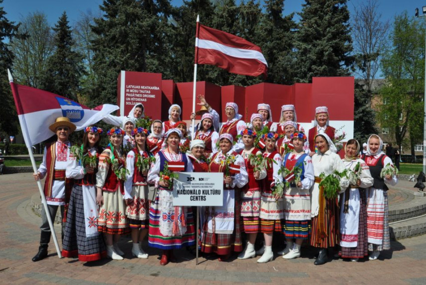 Nacionālo kultūru centrs piedalījās tautastērpu gājienā