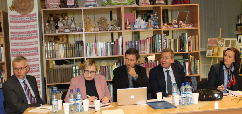Baltkrievu namā apsprieda nacionālo minoritāšu aizsardzību