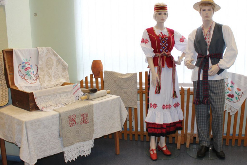 Куфар беларускіх скарбаў папоўніць народны касцюм